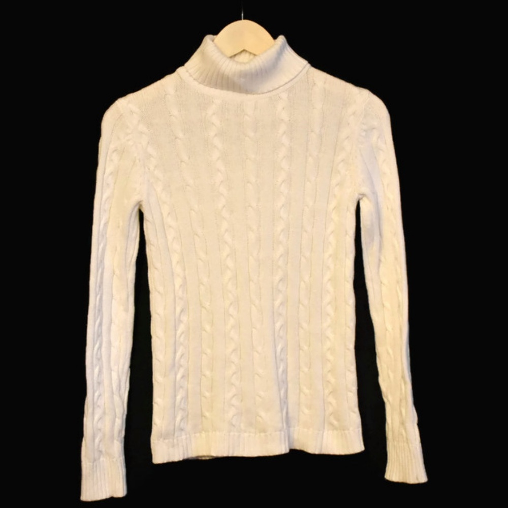 Preswick & Moore white cable knit sweater cotton